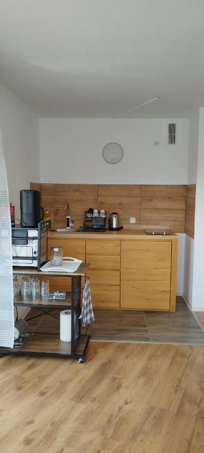 Schoene Sonnige Wohnung Jüchen Exterior foto